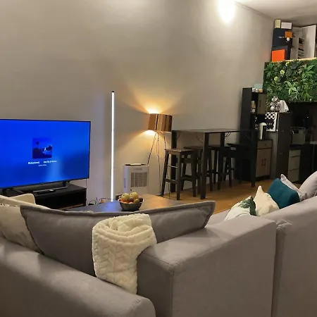 Loft Poppy, Cozy Peaceful In 11th Appartement